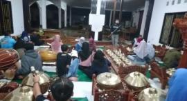 LATIHAN PERDANA KARAWITAN KARANGTARUNA TUNAS HARAPAN